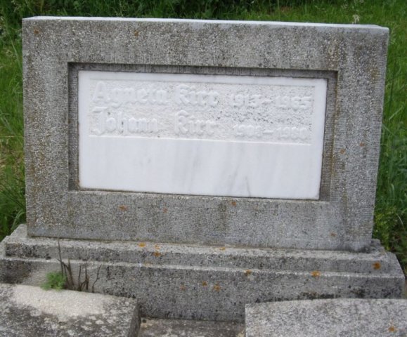 Kirr Johann 1908-1980 Ganesch Agnetha 1913-1965 Grabstein